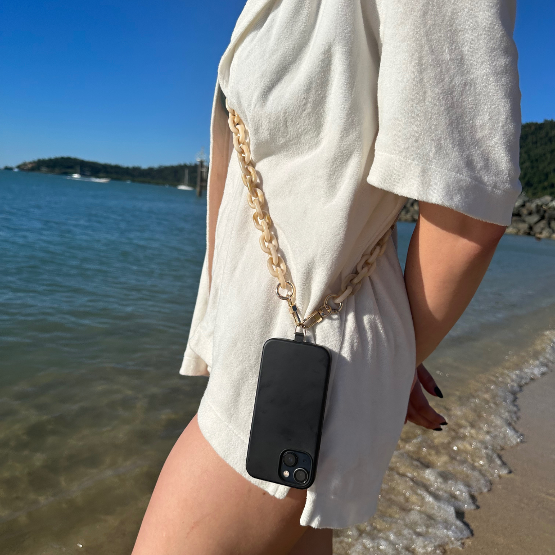 Nude - Universal Fashion Chain