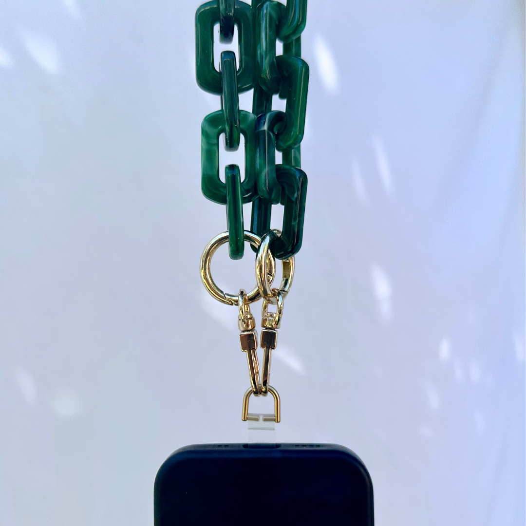 Green - Universal Fashion Chain