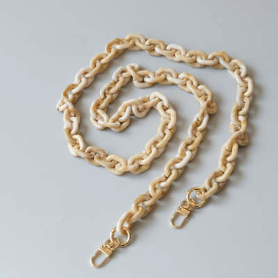 Nude - Universal Fashion Chain